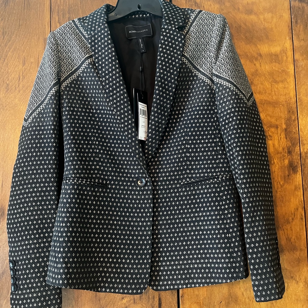 Nwt Bcbgmaxazria Black And Cream Patterned Blazer